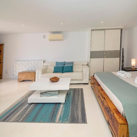 Villa Near Ibiza Town Sleeps 11 To 13 Guests Can Furnet Екстер'єр фото