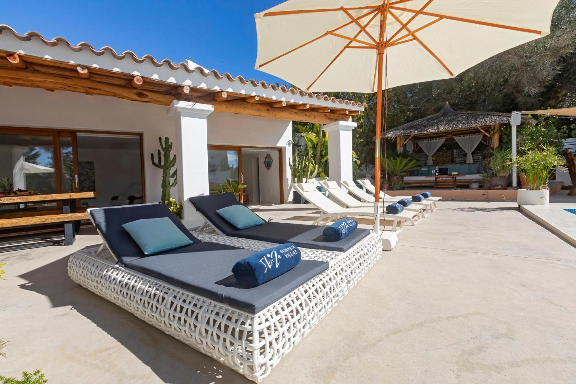 Villa Near Ibiza Town Sleeps 11 To 13 Guests Can Furnet Екстер'єр фото